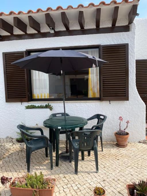 Sunny Villa With Golf Front View 빌라모라 외부 사진